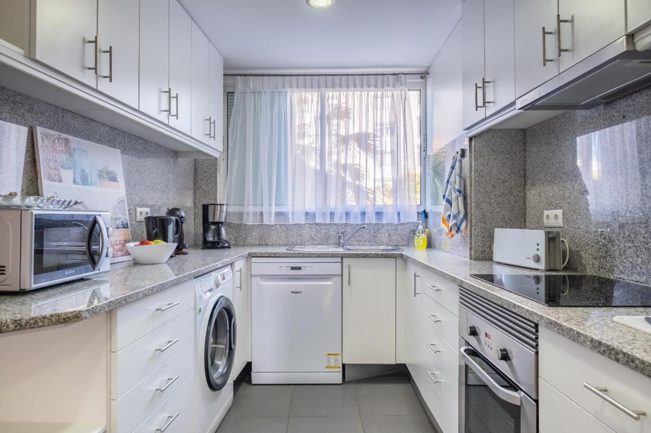Apartamento Jasmineiro - By Wehost ฟุงชาล ภายนอก รูปภาพ